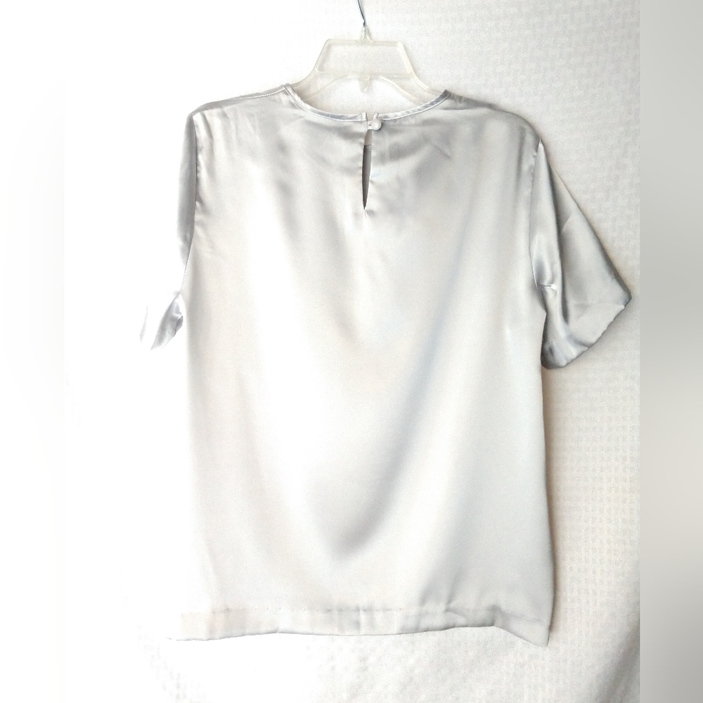 Silver Gray Satin Blouse Short Sleeve by Willow Ridge Size Large Chest 38" - Picture 2 of 2